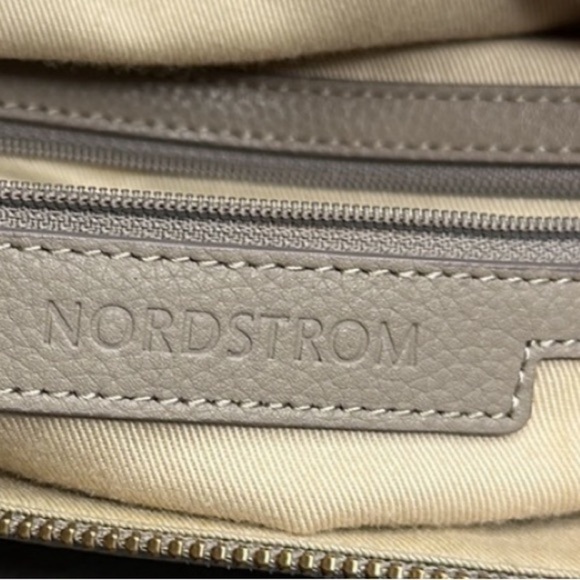 Nordstrom Leather bag in neutral Grey with gold hardware - Picture 7 of 11